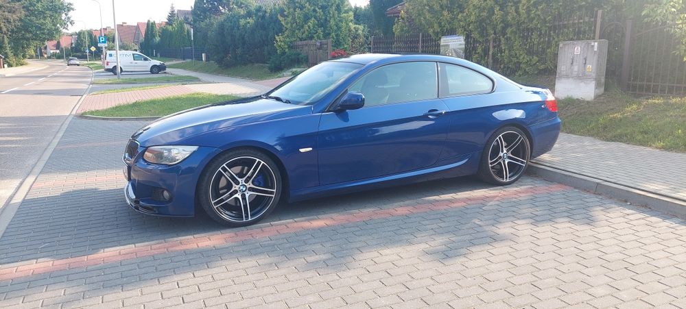 BMW E92 325I 2011