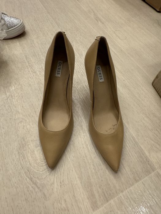 Туфли женские GUESS