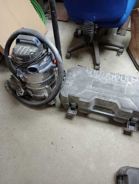 Diversas ferramentas por cessaçao de atividade