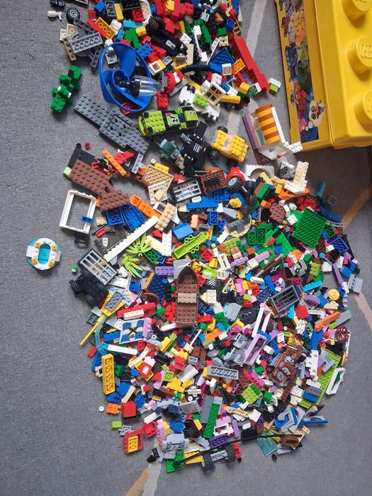 Lego  mix zestawow - 2 pudełka