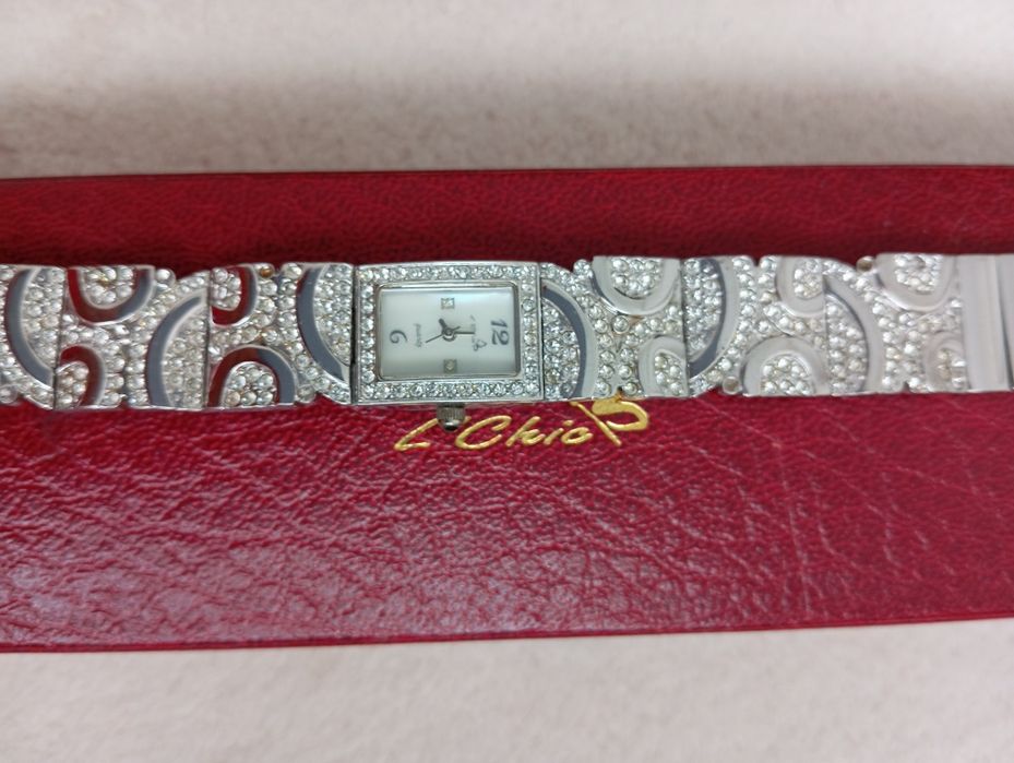 Женские часы L.Chic .Франция .