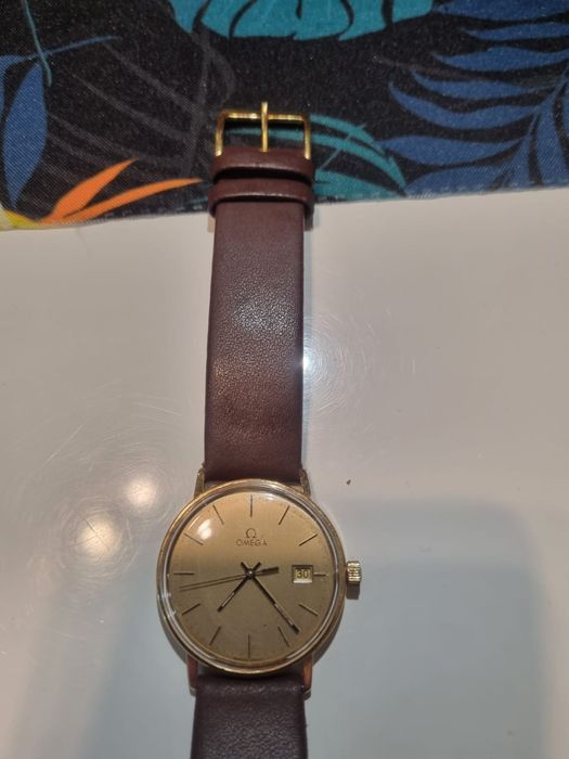 Złoty zegarek Omega