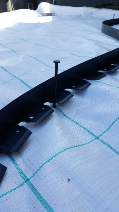 Limitador / Separador flexível Relva sintética ou pedra; 7,40€/U