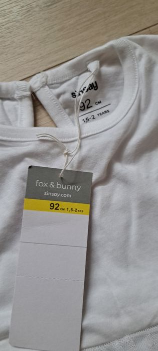 Piękne Nowe  białe body 92 Sinsay z tiulem