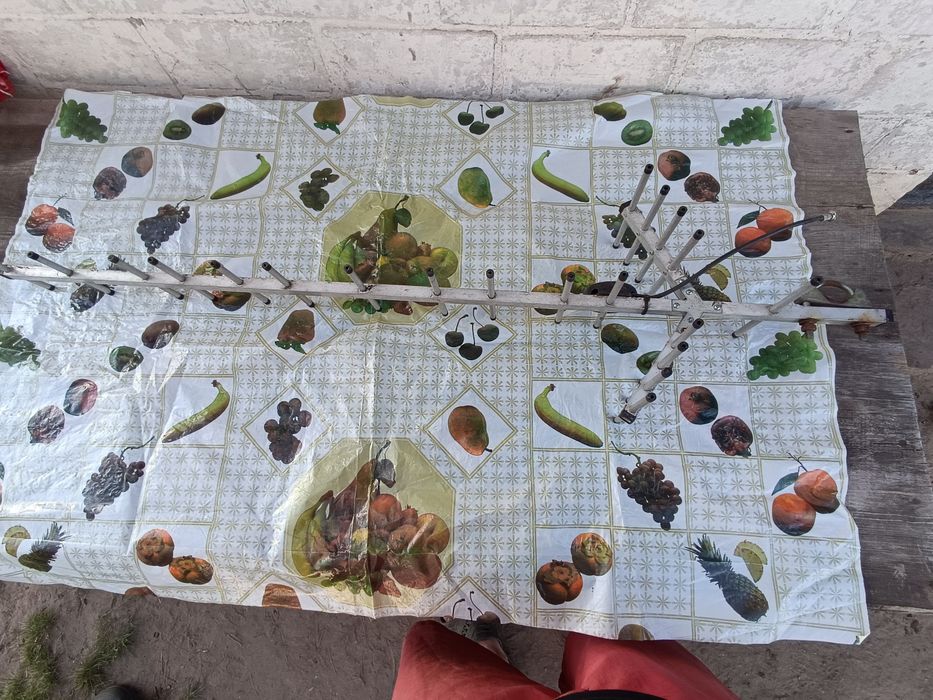 Антена з кріпленням