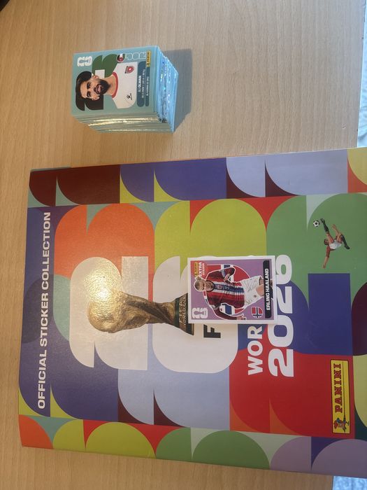 Cromos panini, e extra sticker
