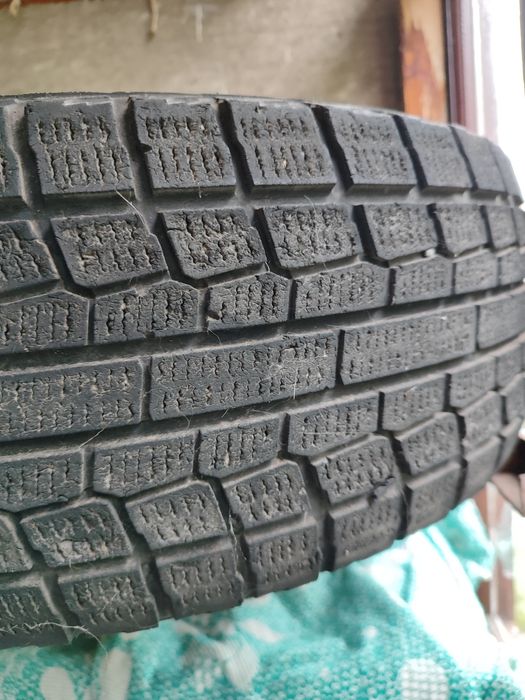 Шини  зимові б/у в гарному стані