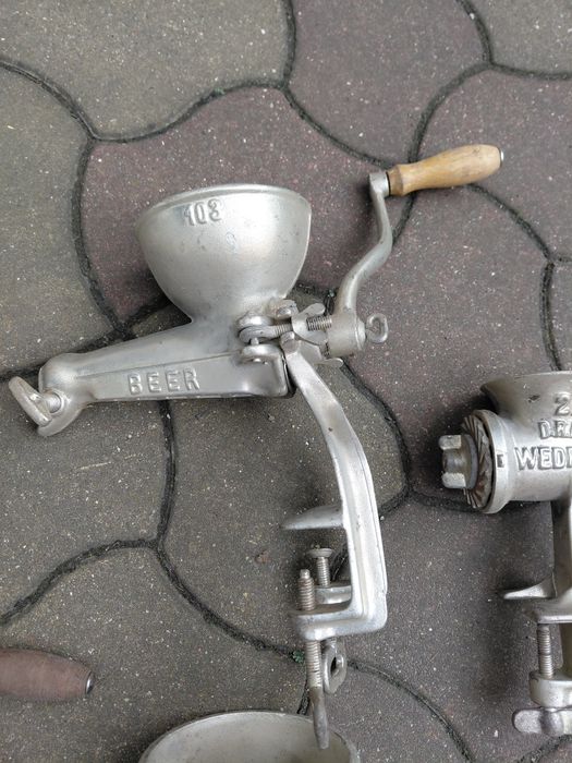 Maszynki ręczne do mięsa, pieprzu, soku