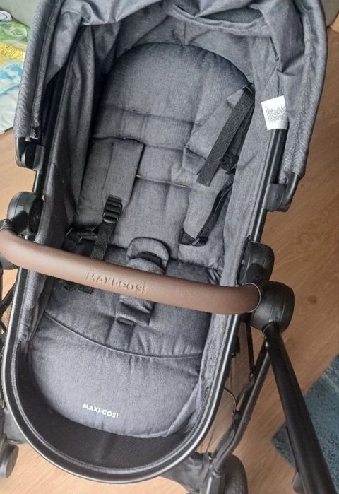 Carrinho Maxi-Cosi Zelia S + Bebê Conforto