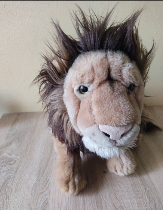 М'яка іграшка лев