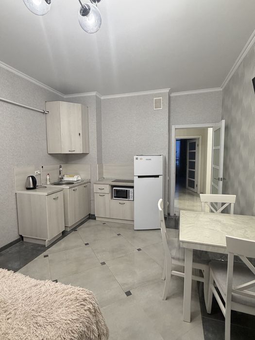 Простора 3-кімнатна квартира у Трускавці вул.Довбуша є відео