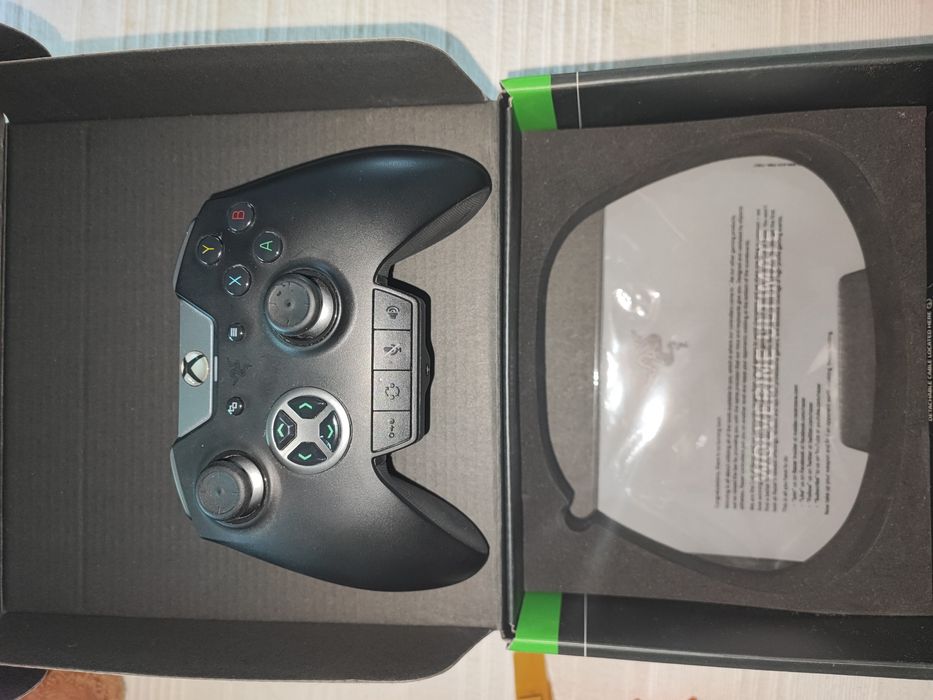 Comando Razer Wolverine Ultimate Xbox/PC