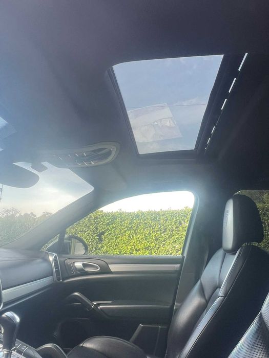 Porsche Cayenne 3.0 V6 Hibrid