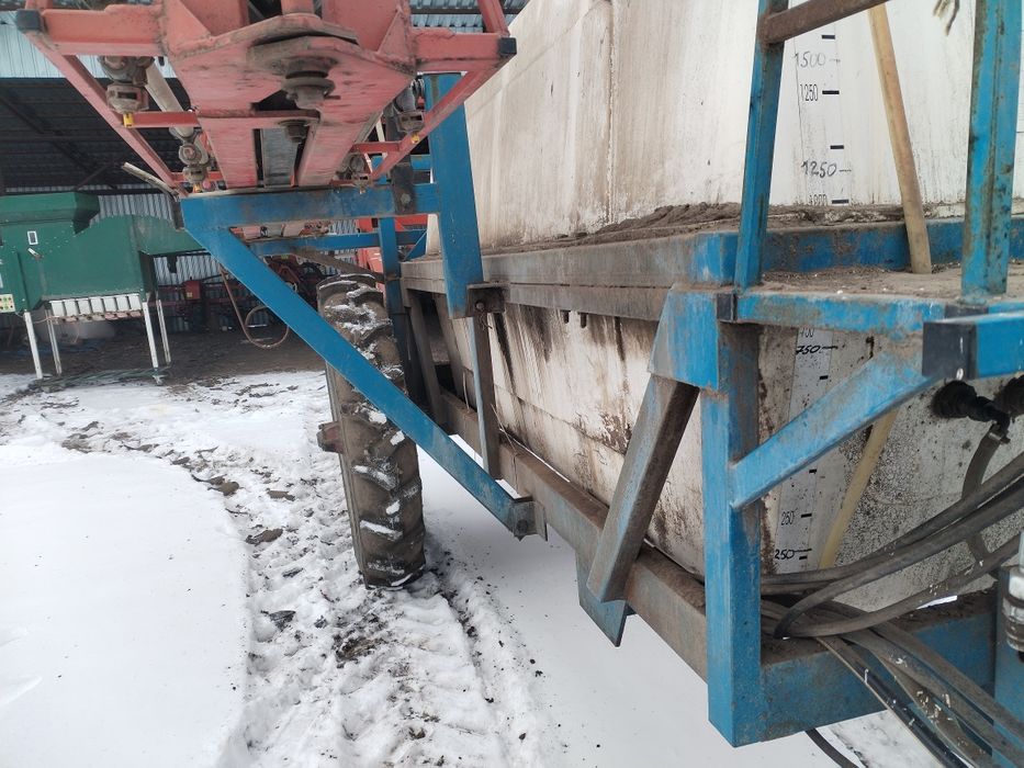 Продам Оприскувач ОП-2000