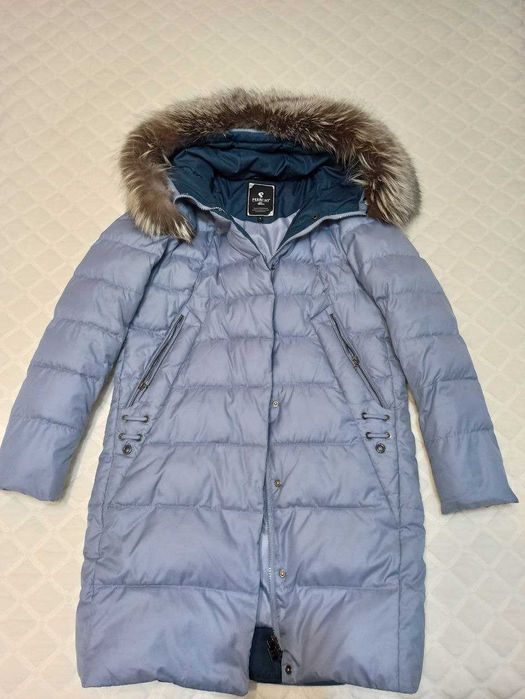 Куртка зимова жіноча з натуральним коміром чорнобурки