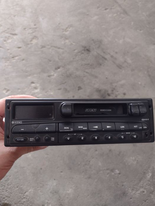 Sprzedam radio oryginalne  do seciento