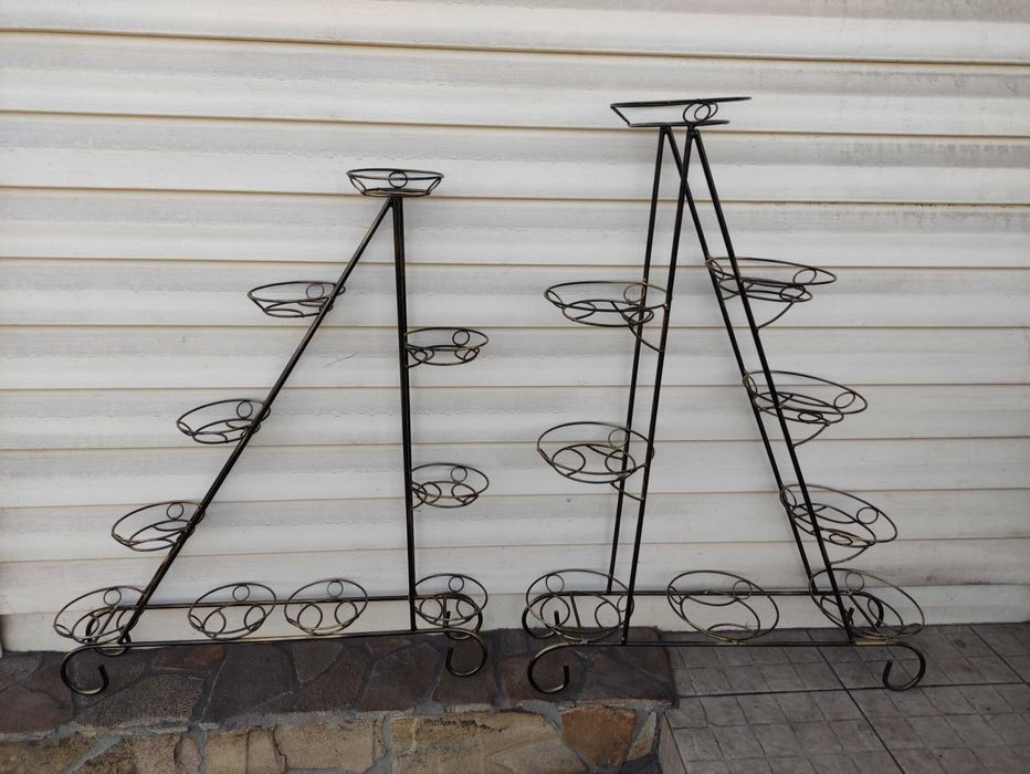 подставка для 9 и 10 цветов металлическая парус