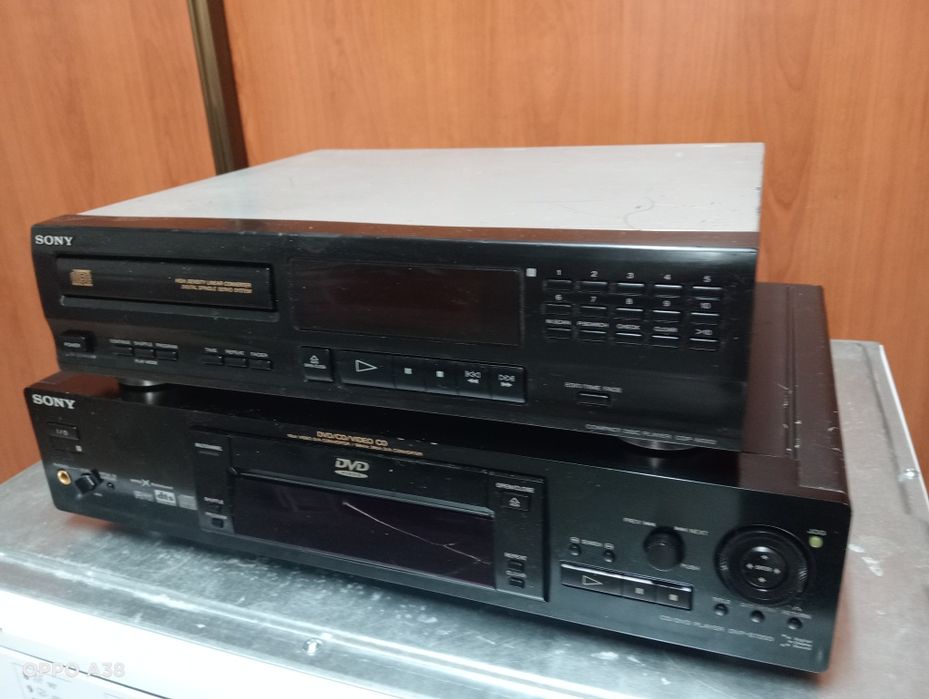 Vendo leitores CD/DVD Sony a funcionar