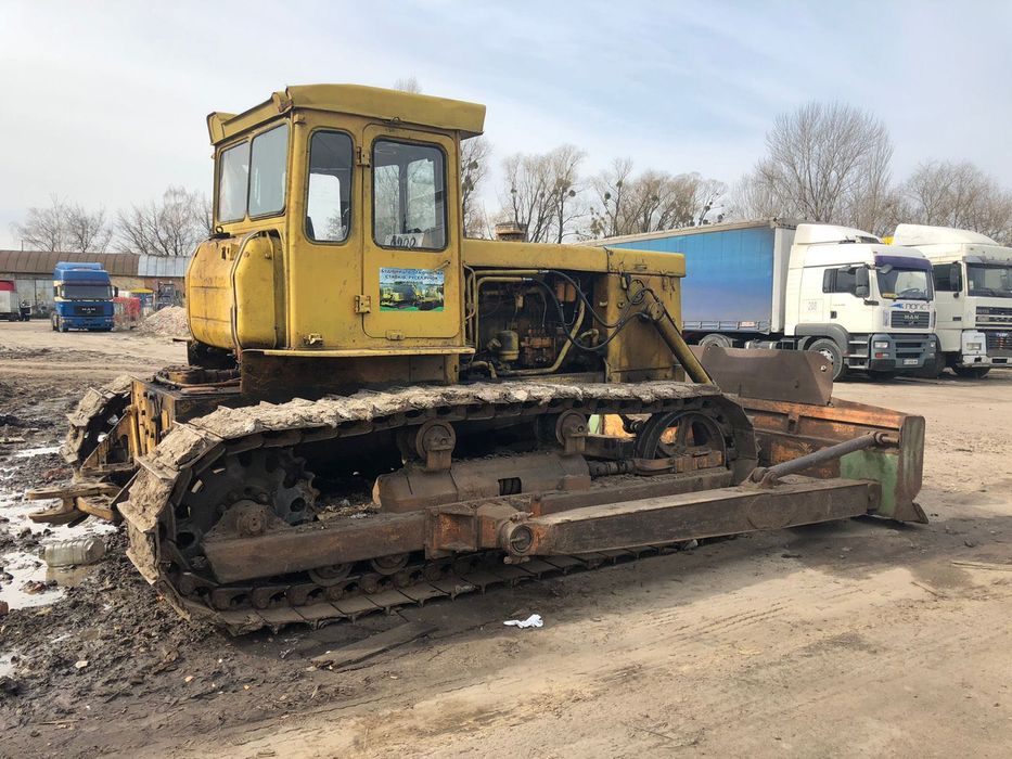 Бульдозер Т 170 у робочому стані