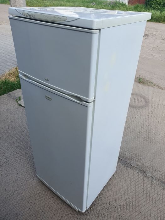 Холодильник вместительный