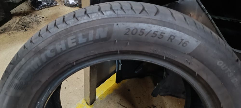 Pneus Michelin 205/55 R16 (Par) como novos