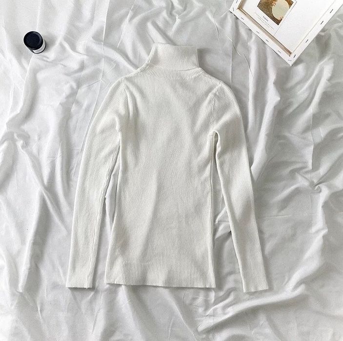 Гольфик водолазка в рубчик