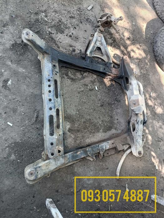 Підрамник передній Рено 9, 11 передня балка Renault 9 11 19
