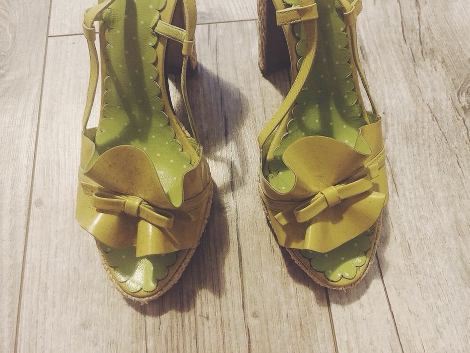 Sandały z kokardką Moschino espadryle 38