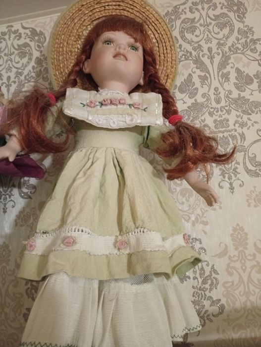 Коллекционная кукла