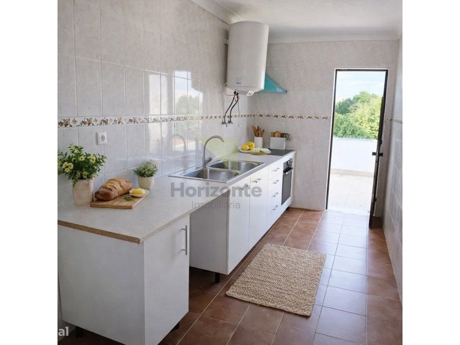 Moradia R/C E 1.º Andar - Gavião