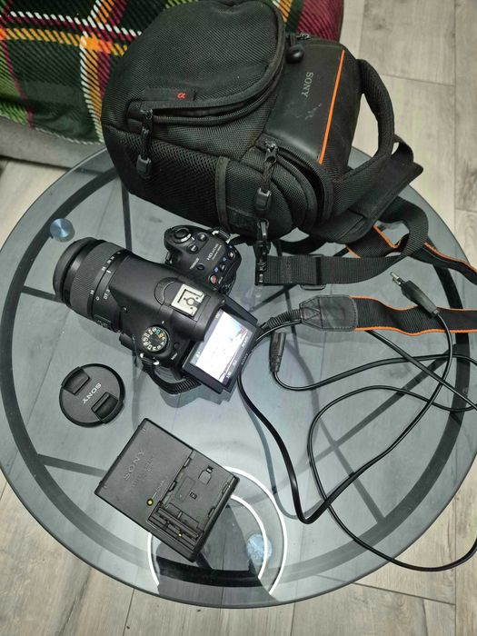 Aparat Sony Alpha SLT-A58 (Obiektyw Sony DT 18-55mm, torba, ładowarka)