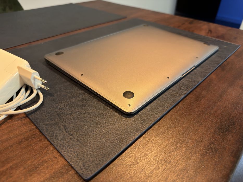 MacBook Air M1 A2337 Space Gray