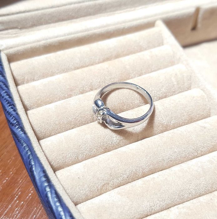 кольцо стильное украшение 8 или 9й размер