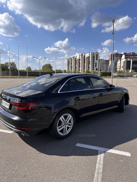 Audi A4 2019 Premium