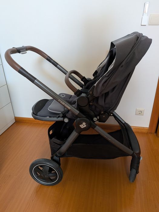 Carrinho de passeio adorra 2 e Ovo Tinca Maxi Cosi A
