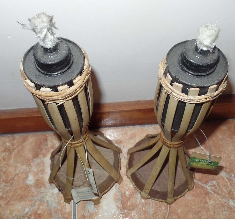 2 Tochas exteriores de Mesa Novas (C8)