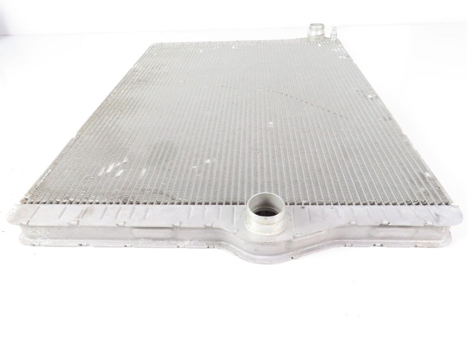 Radiador De Água Bmw 5 Ref: 17118663675 / 17117603744