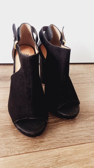 Wyprzedaż, Buty na obcasie H&M roz 36