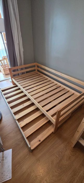 Cama de Criança em Madeira Maciça + Cama Extra Deslizante + 1 colchão – Excelente Estado