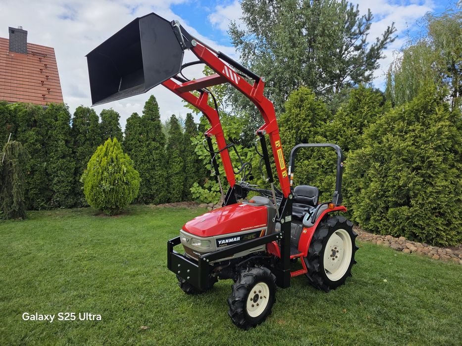Traktorek Yanmar F210 21KM  4x4 Wspomaganie Rewers Oryginał  1997r  ładowacz