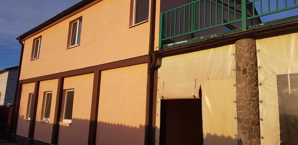 Продам Дом с ремонтом в Дергачах. 2 этажа, 156 м2, 12 соток. Баня. AN