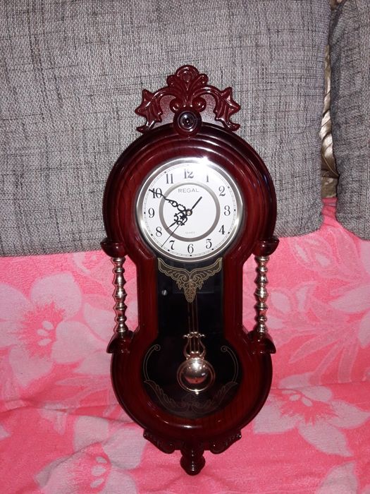 Продам настенные часы .СССР