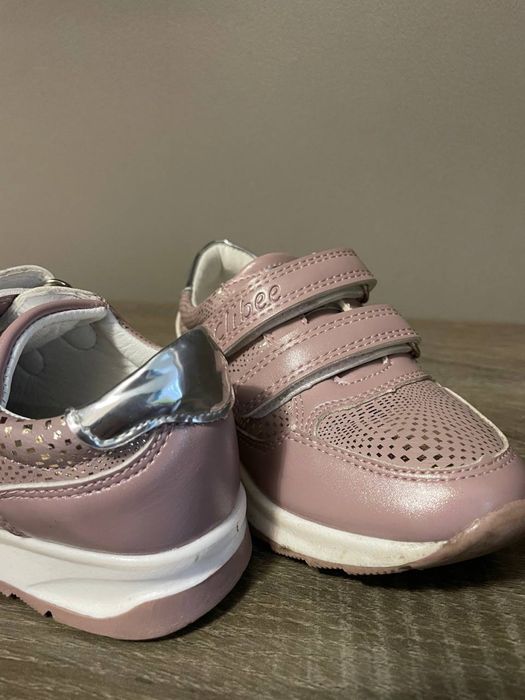 Кроссовки Clibee