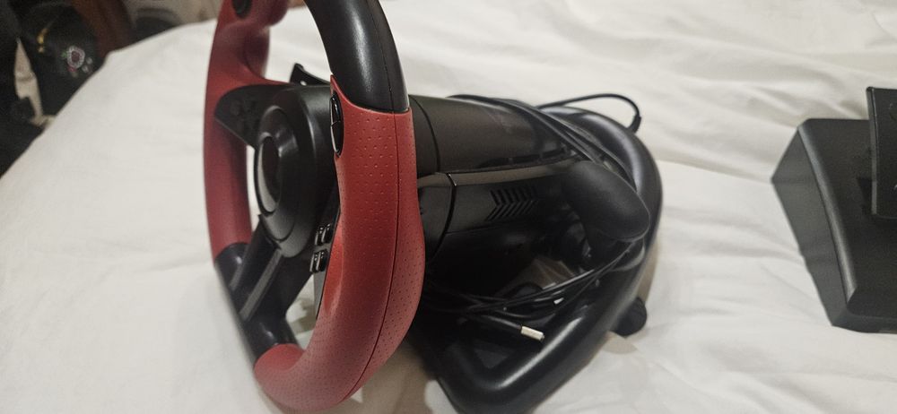 Игровой руль для ПК