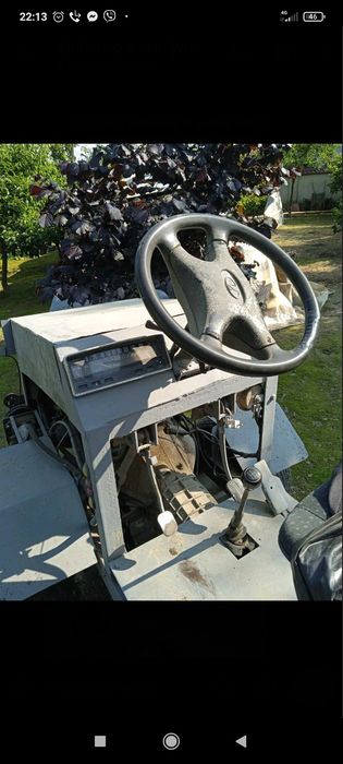 Скаладаю  саморобний тракторець