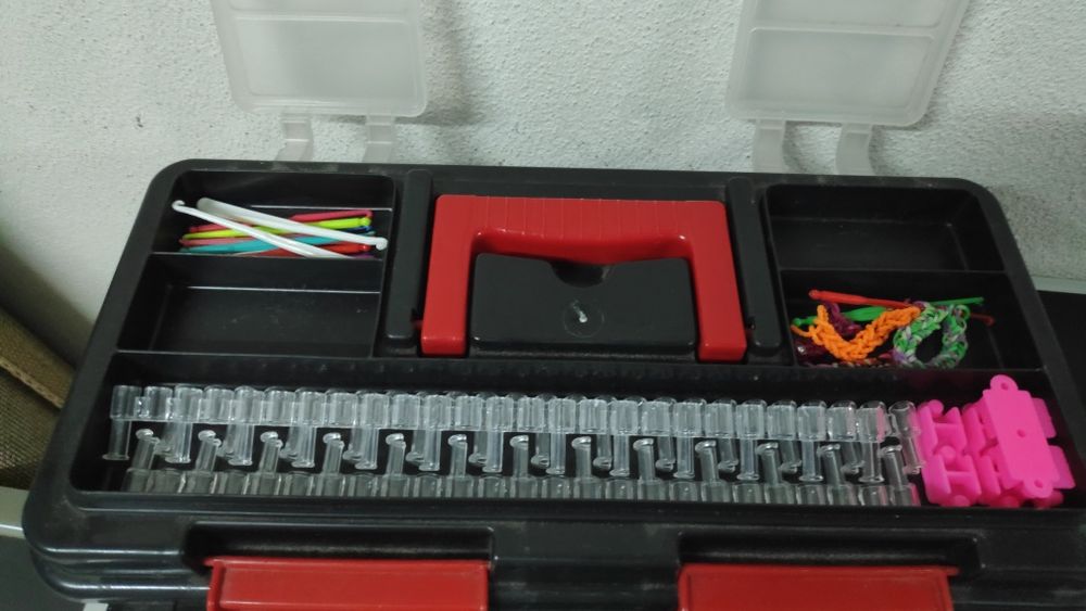 Material variado para fazer acessórios de elástico