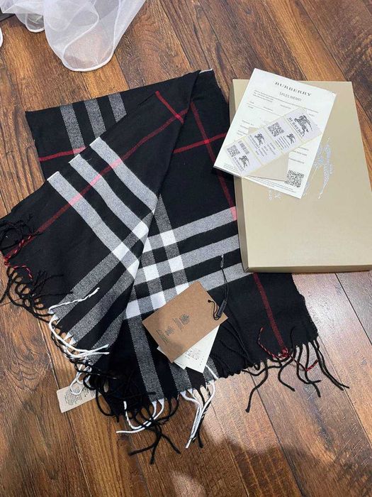 Шарф Burberry чорний