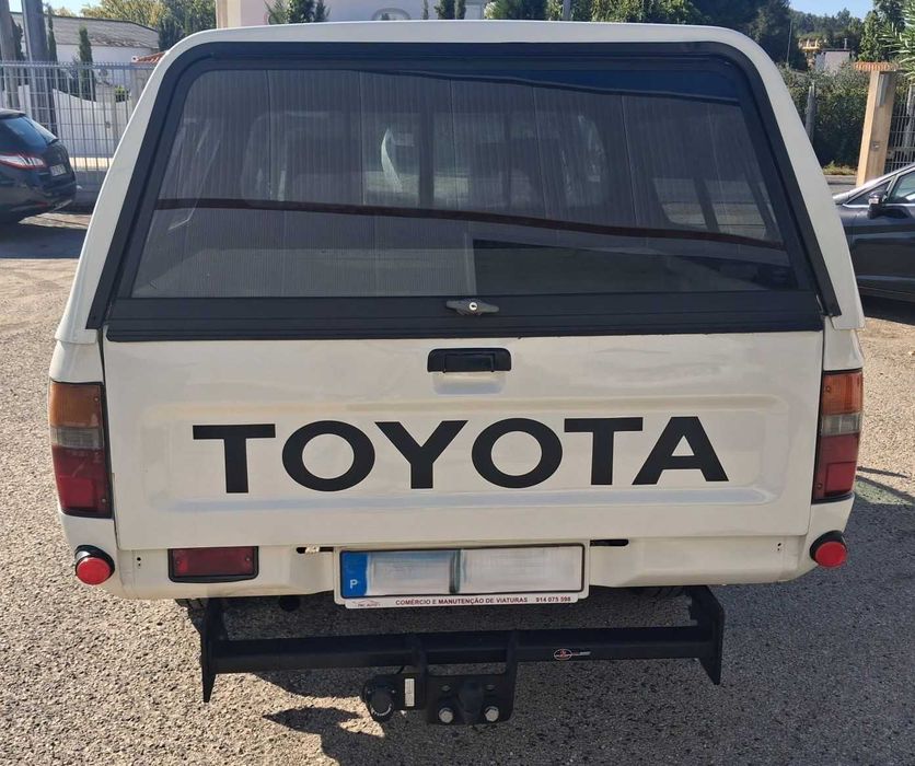 Toyota Hilux 2.4D