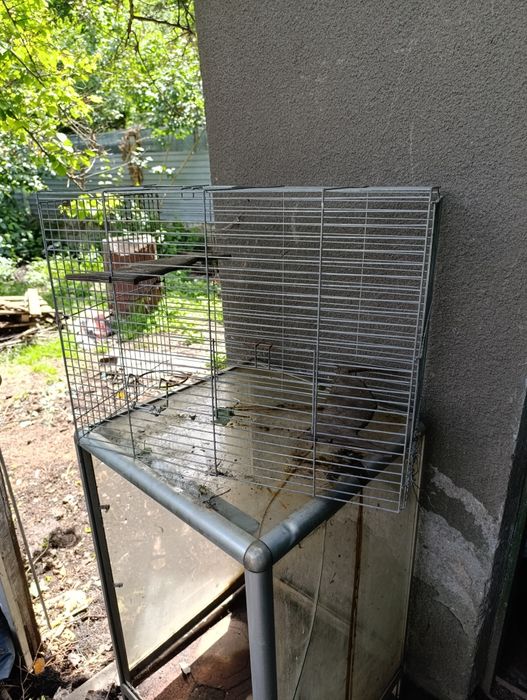 Клетки металлические