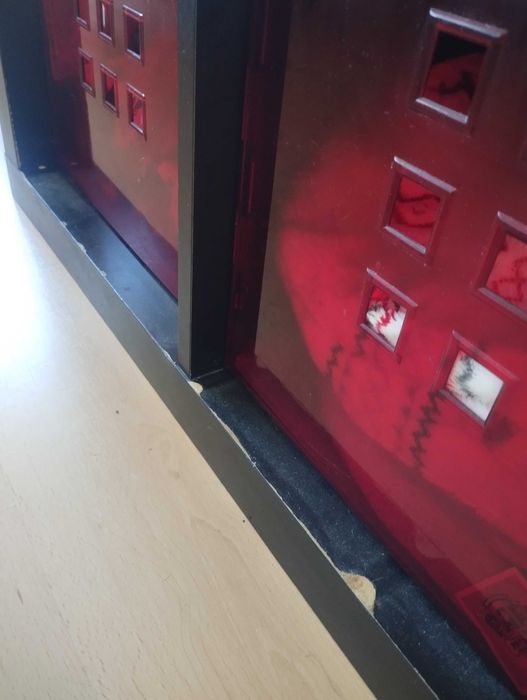 Móvel de TV IKEA Expedit (Preto-Castanho) com Gavetas e Portas Incluídas